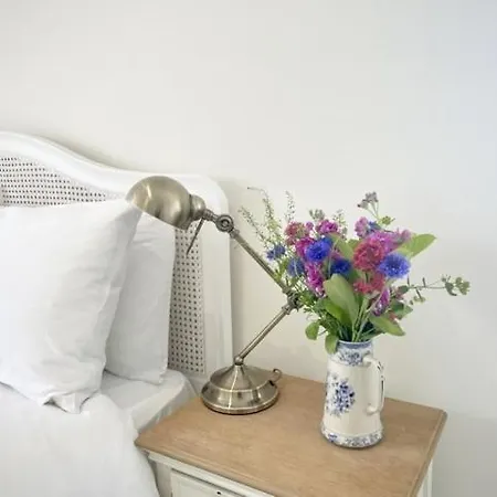 The Mount Somerton Retreat - Nr Bruton, Glastonbury, The Spectacular Wells Cathedral, Millfield School, Leonardo Helicopters, Yeovilton Extérieur photo