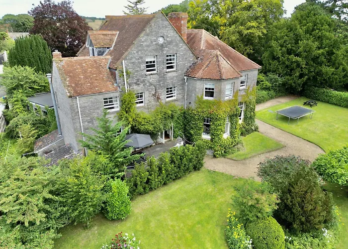 The Mount Somerton Retreat - Nr Bruton, Glastonbury, The Spectacular Wells Cathedral, Millfield School, Leonardo Helicopters, Yeovilton
