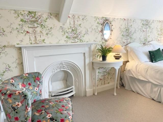 Apartment The Mount Somerton Retreat - Nr Bruton, Glastonbury, The Spectacular Wells Cathedral, Millfield School, Leonardo Helicopters, Yeovilton